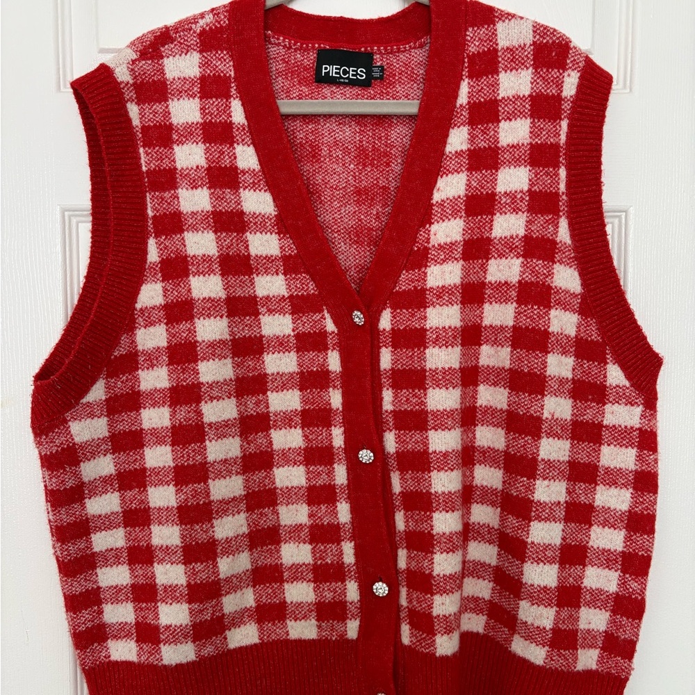 Pieces Red and White Checkered Vest
